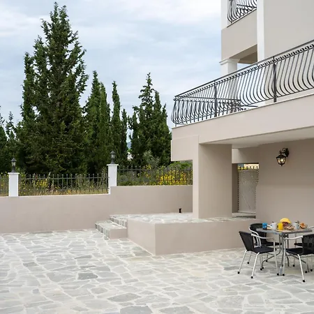 Irene Luxury Lejlighed